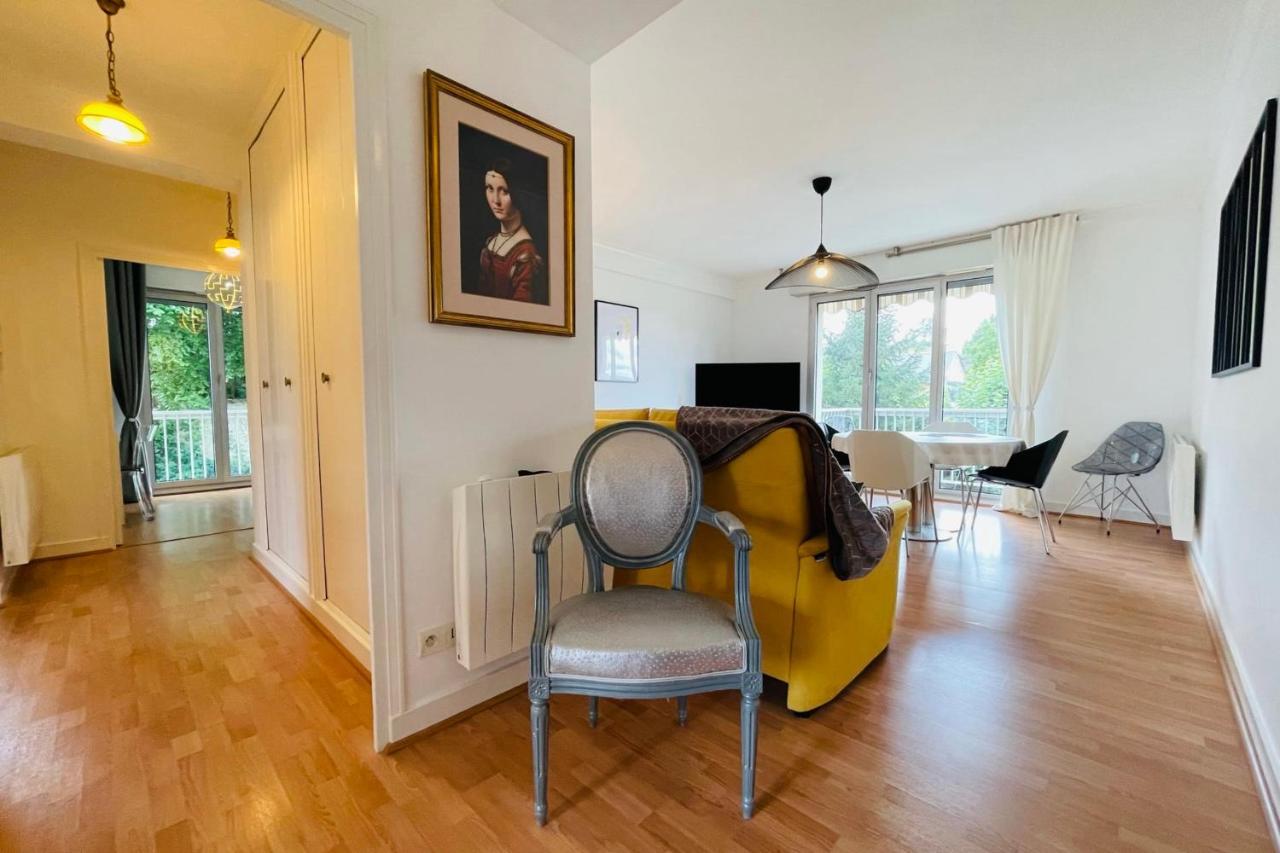 La Belle Ferronniere Appartement Avec Environnement Paisible อองบวส ภายนอก รูปภาพ